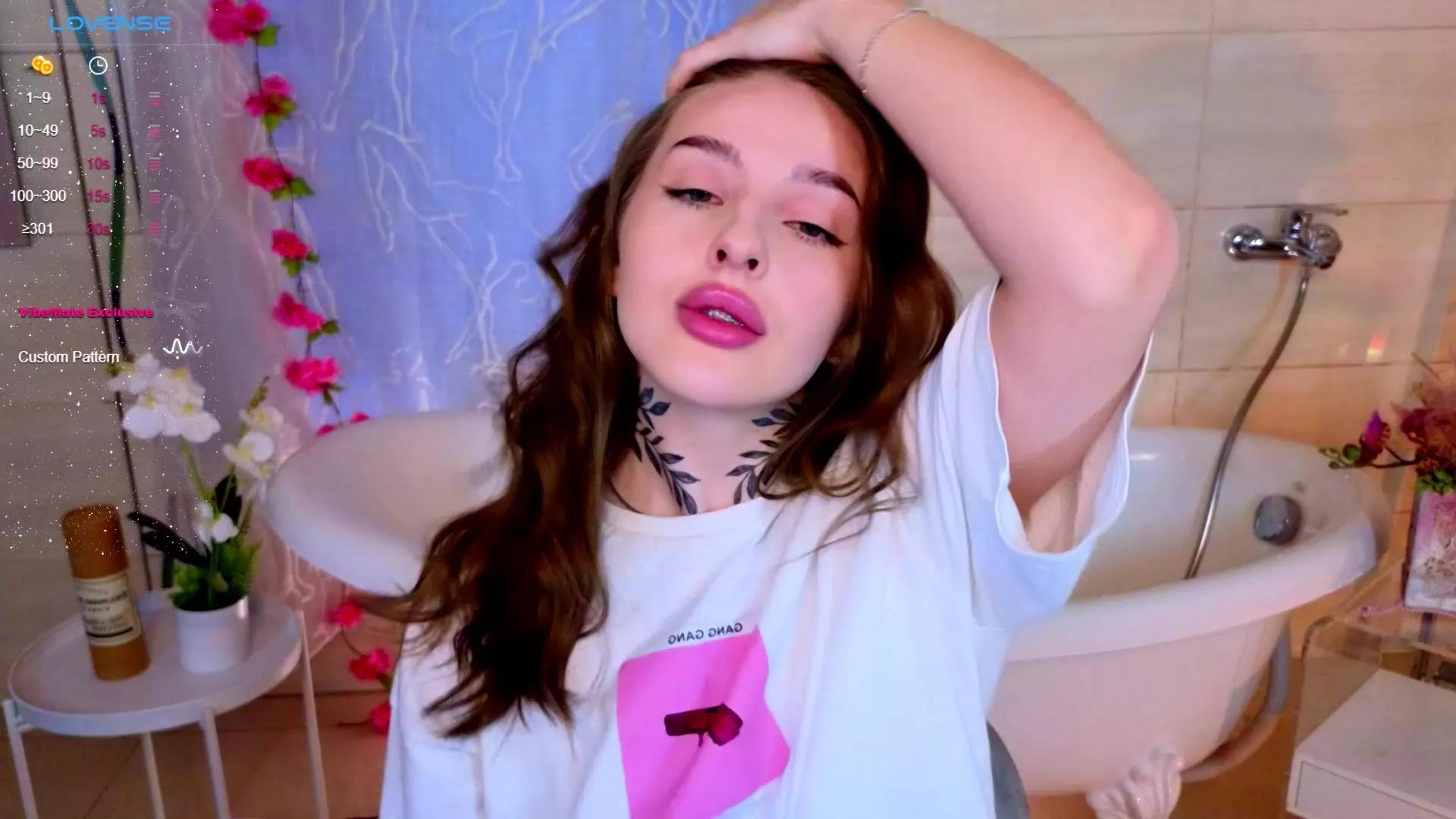 MiaChase on Cam4 