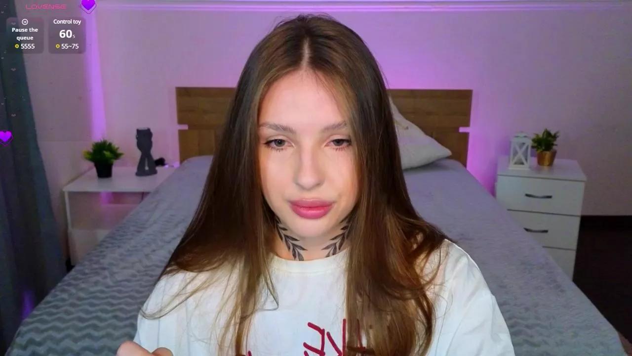 MiaChase on Cam4 