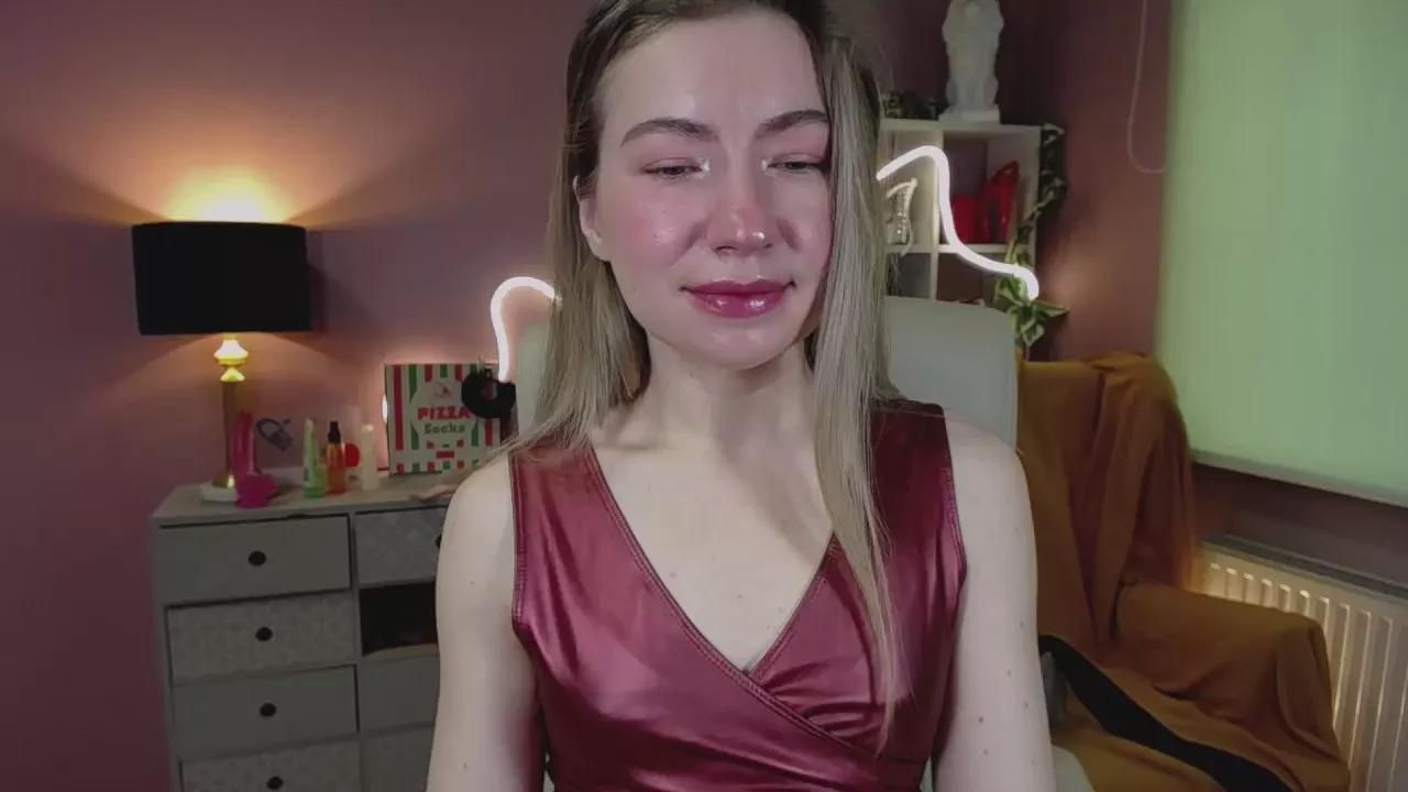 miax_desire on Cam4 