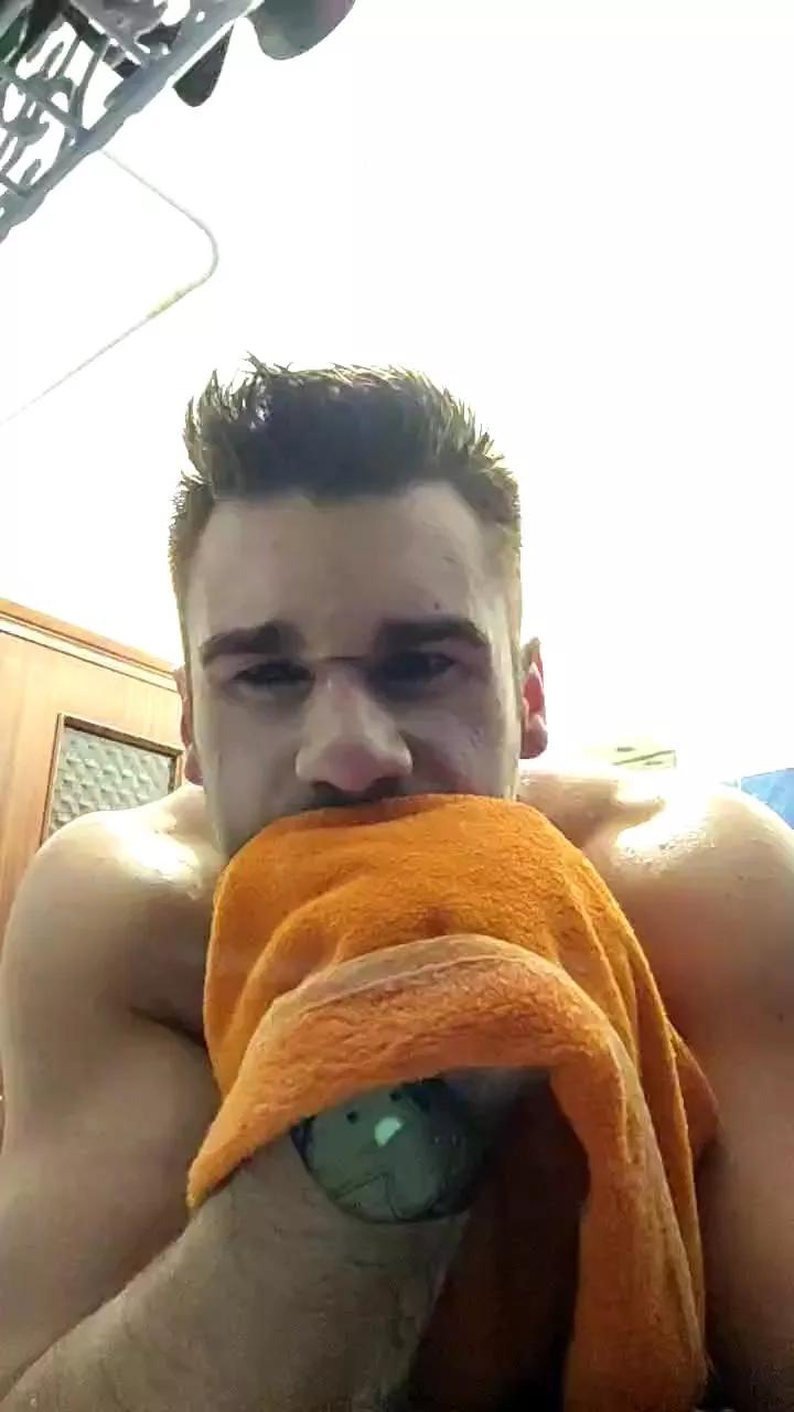 michaelgrandi23 on Cam4 