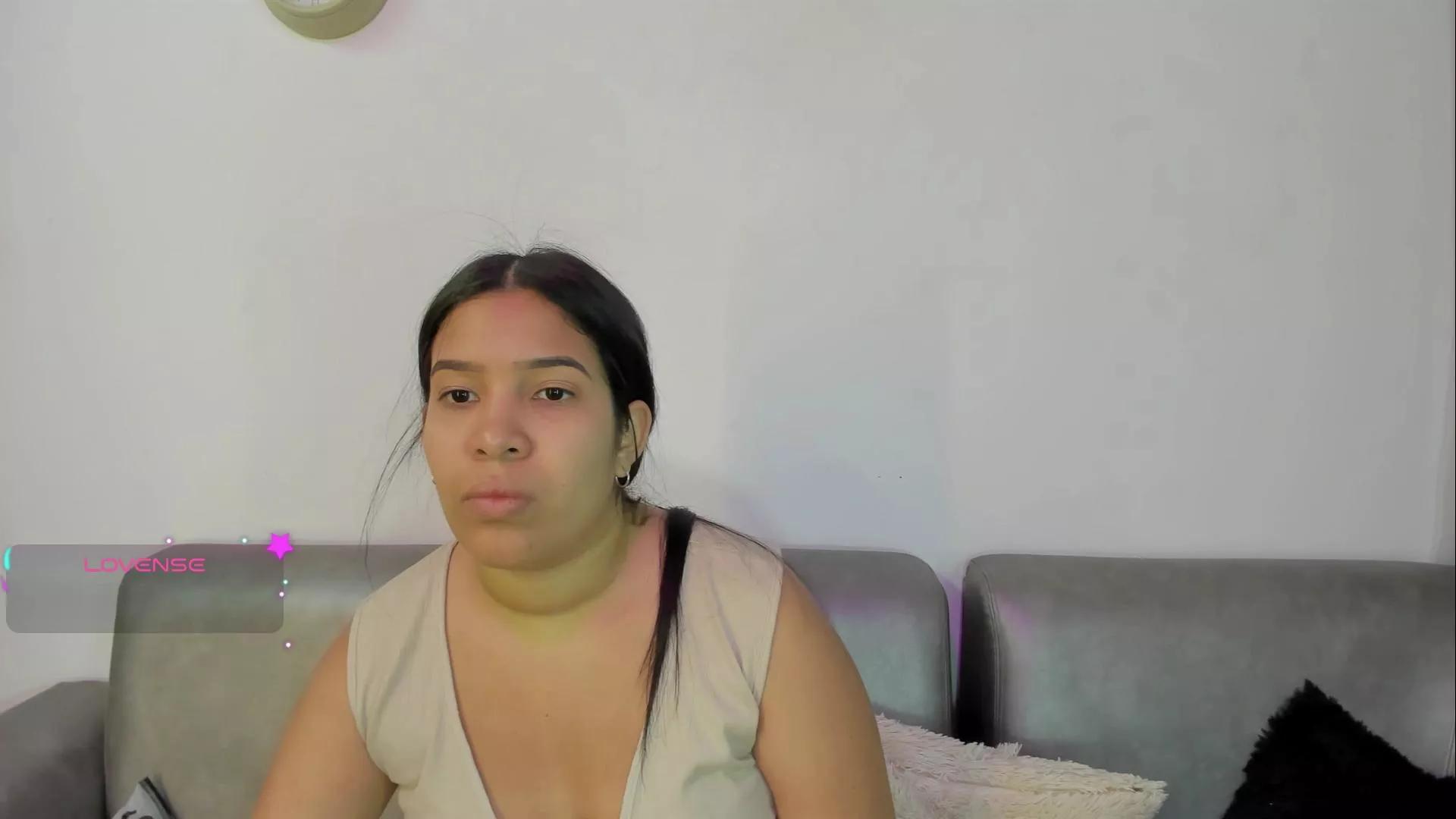 Offline Miiss_Greyy on Cam4