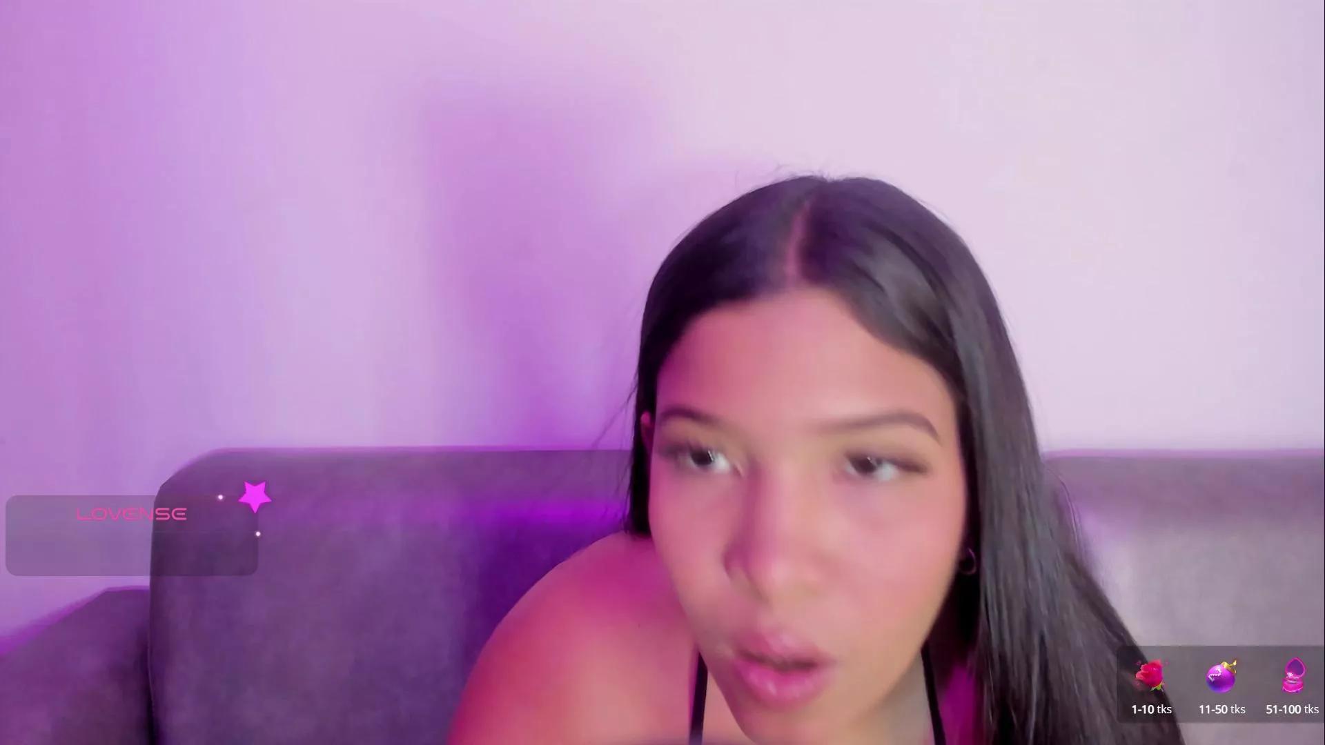 Offline Miiss_Greyy on Cam4