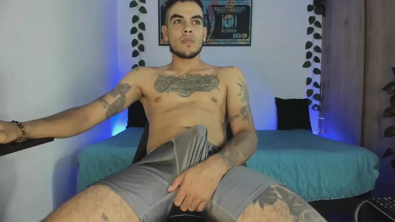 Mikee_scooth on Cam4 