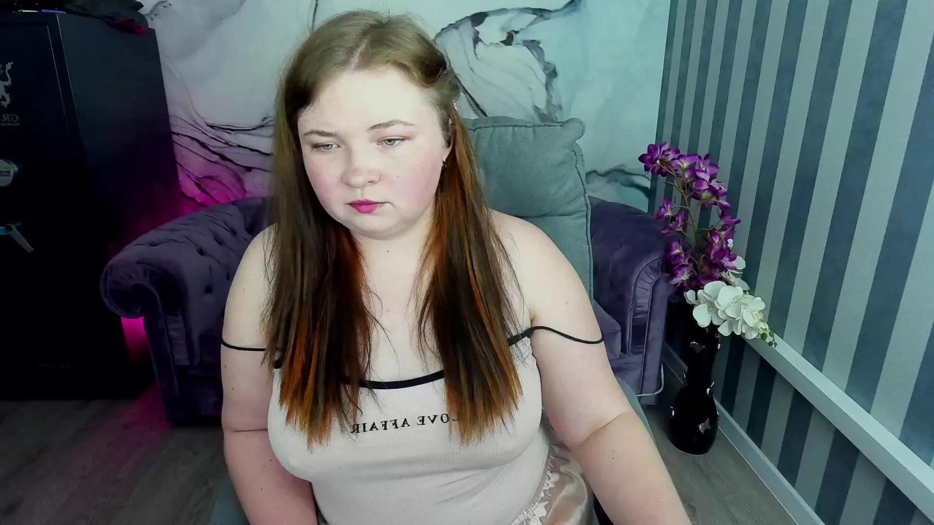 Mila_Mooon on Cam4 