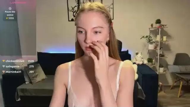 Watch Cam4's MildredBoschee MildredBoschee from Cam4