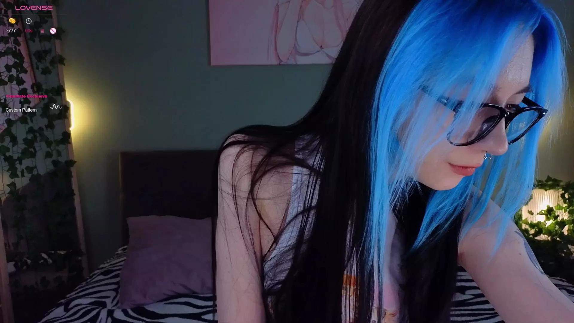 MildredCumby on Cam4 