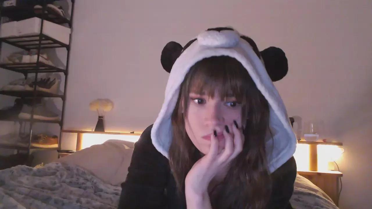Milena_addams on Cam4 
