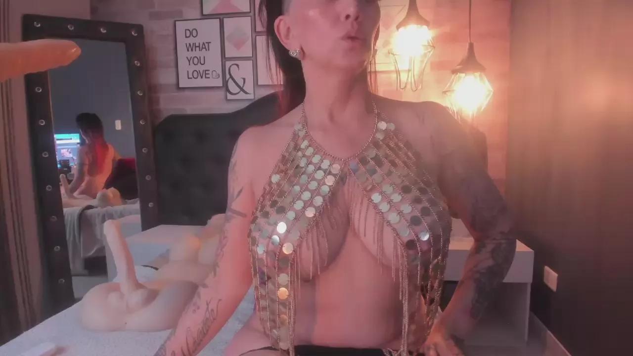 Milf_Gabrielle on Cam4 