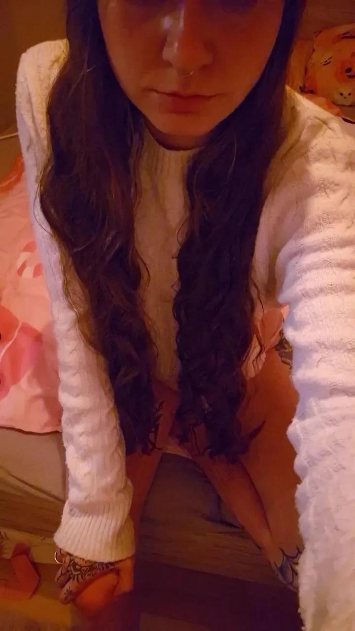 Slutty Milfslips wants you to fuck her body now Milfslips from Cam4