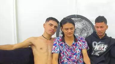 Milky_Crew on Cam4 