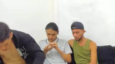 Milky_Crew on Cam4 