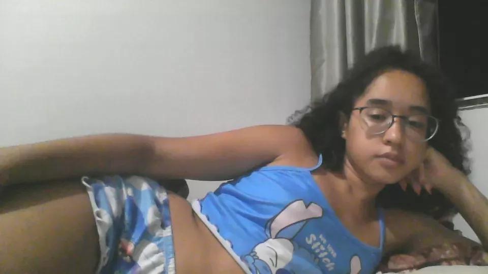 Milyy99 on Cam4 