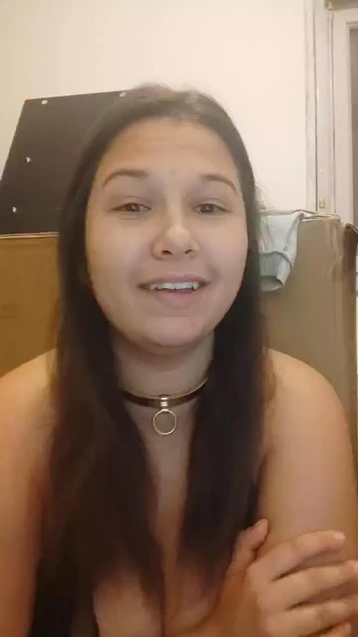 Offline minettesexy1 on Cam4