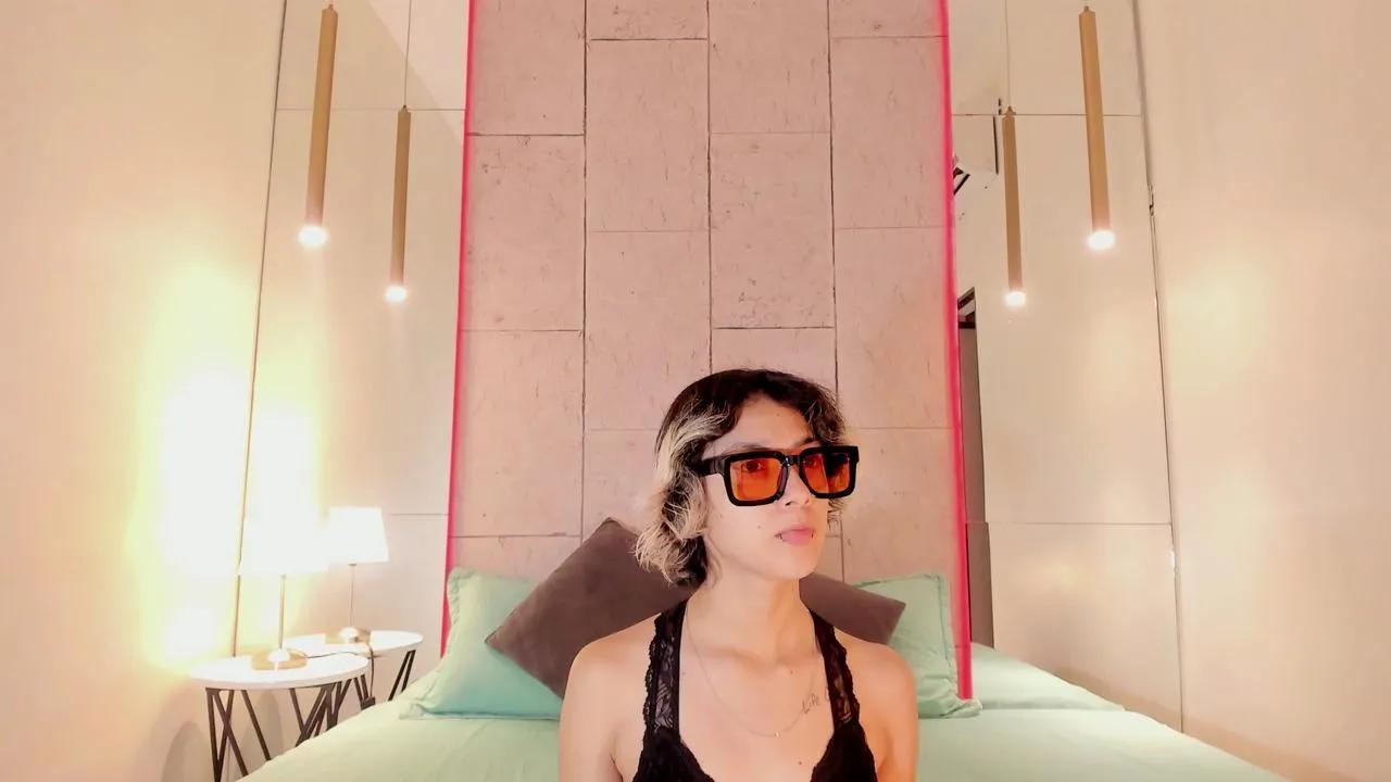minji_petite on Cam4