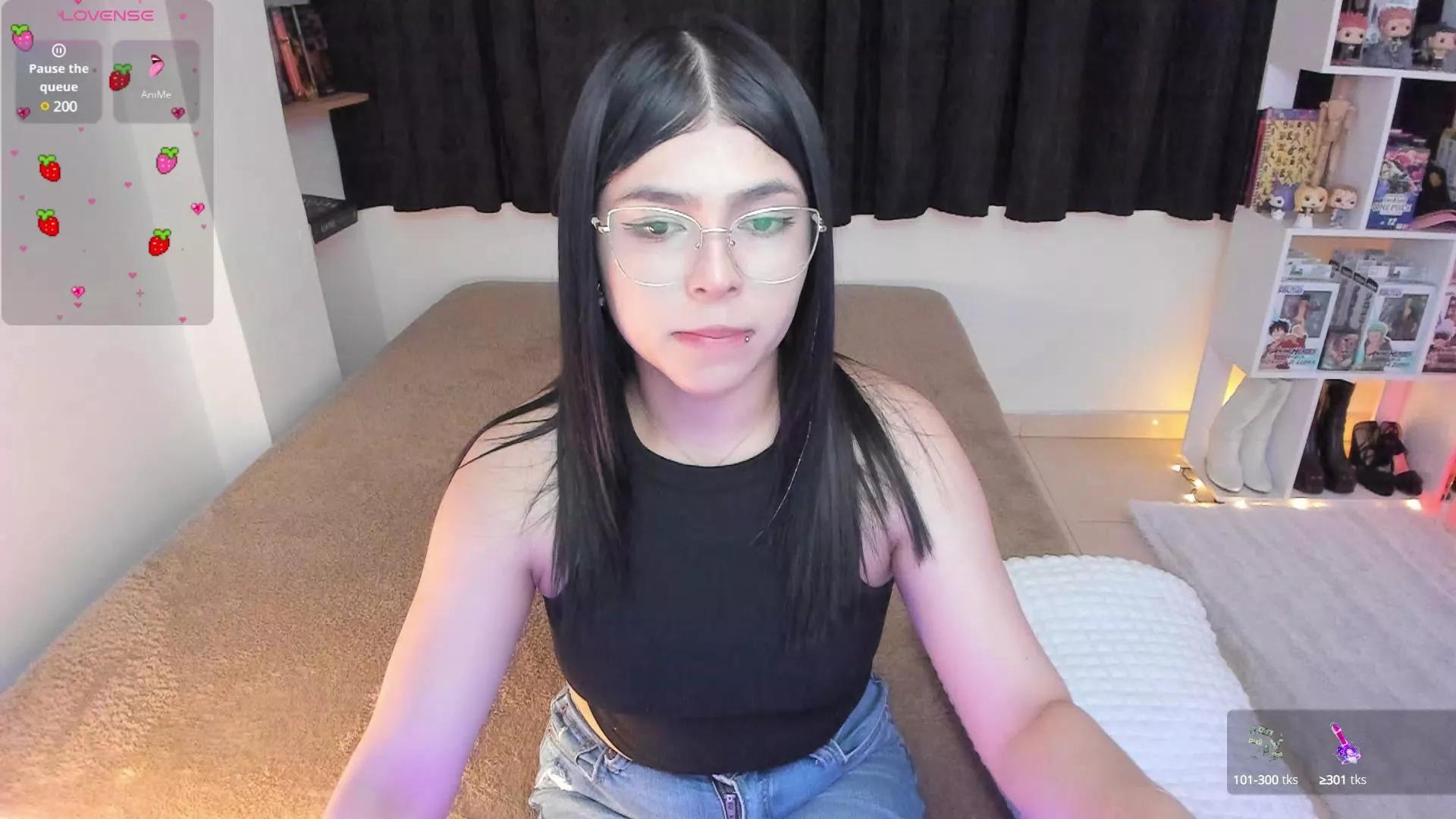 misshoneyxxx on Cam4 