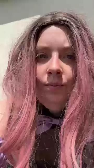 Misslenaanal on Cam4 