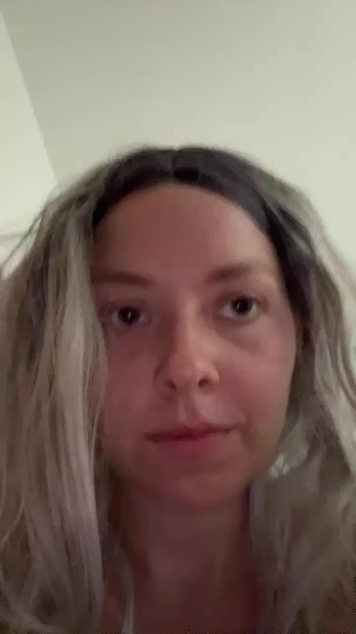 Offline Misslenaanal on Cam4