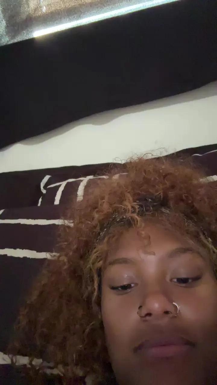 Explore Cam4's MissLondonDBrat MissLondonDBrat from Cam4