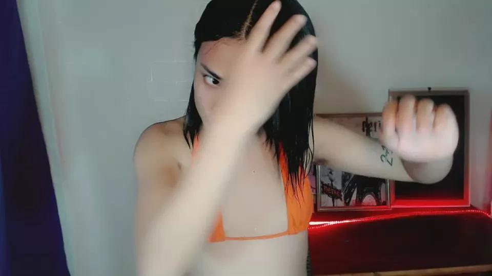 MissySilver on Cam4 