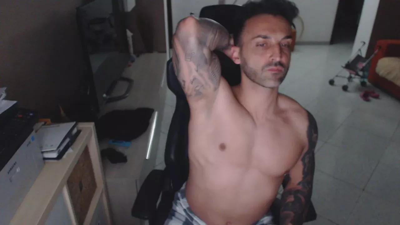 mistik_69 on Cam4 