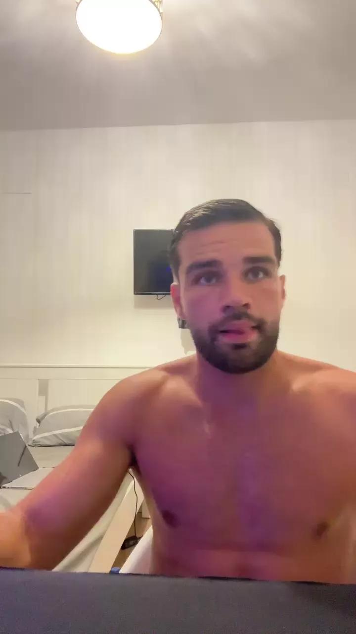 Mitchyourmodel on Cam4 