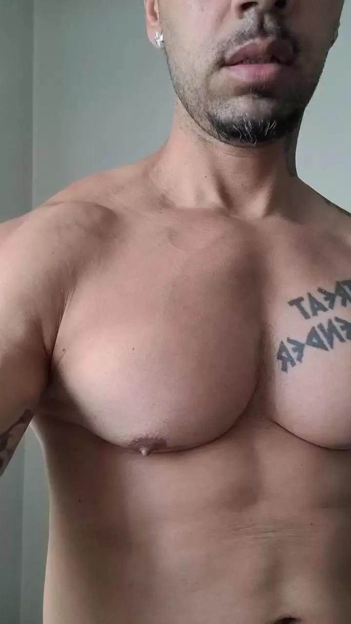 mnBrown on Cam4 