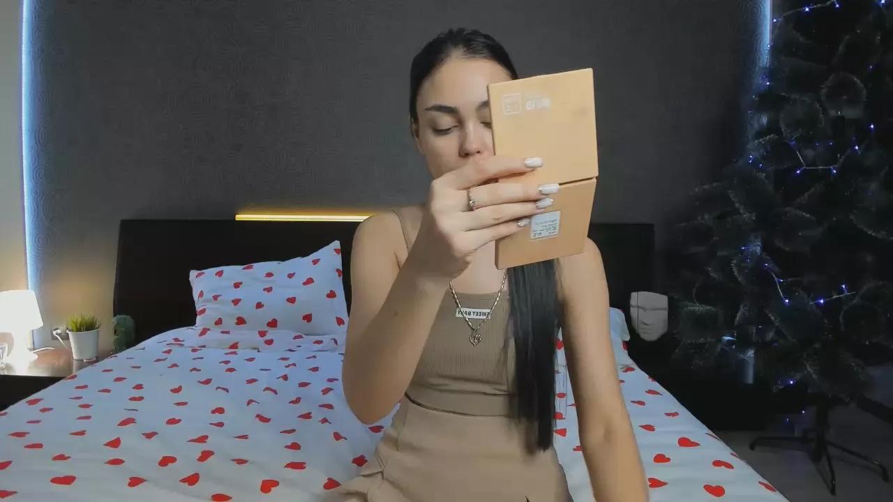 MoireEastburn on Cam4 