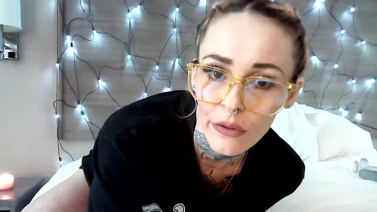 mollymoonsex on Cam4 