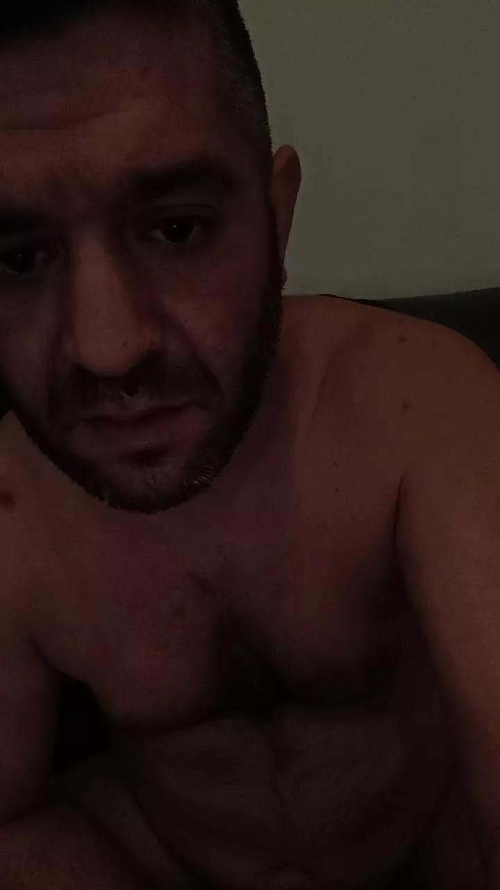 mom341 on Cam4 
