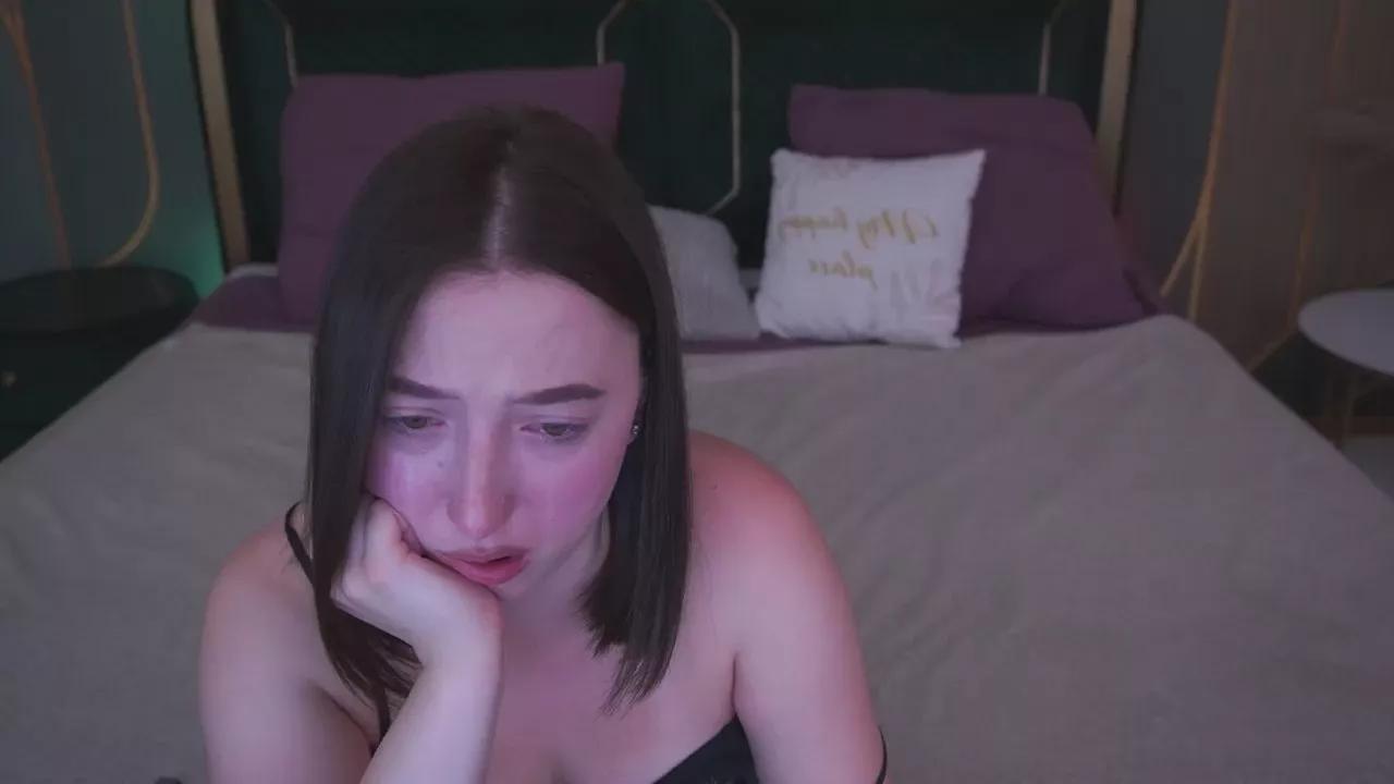 MonAmourrrR on Cam4 