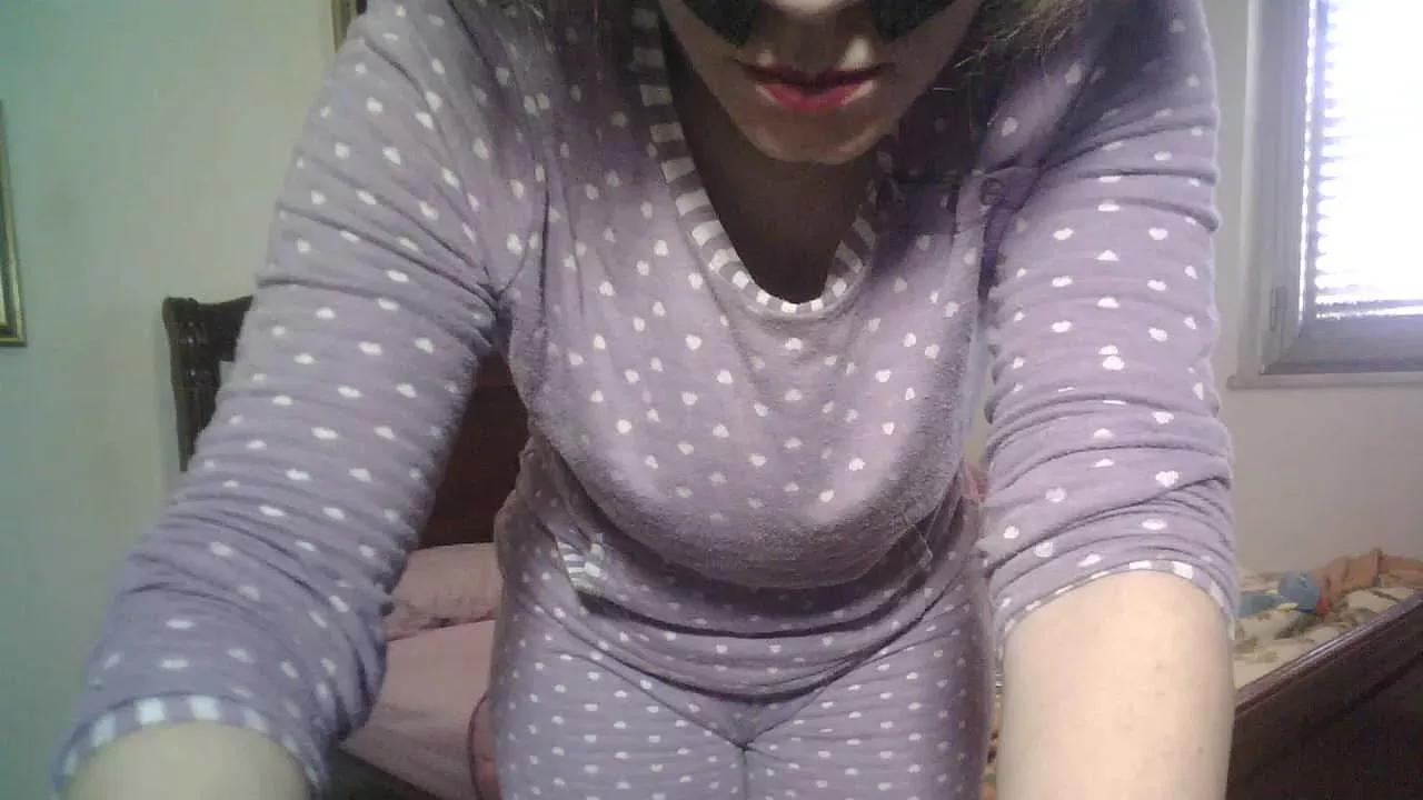 monellaebella on Cam4 