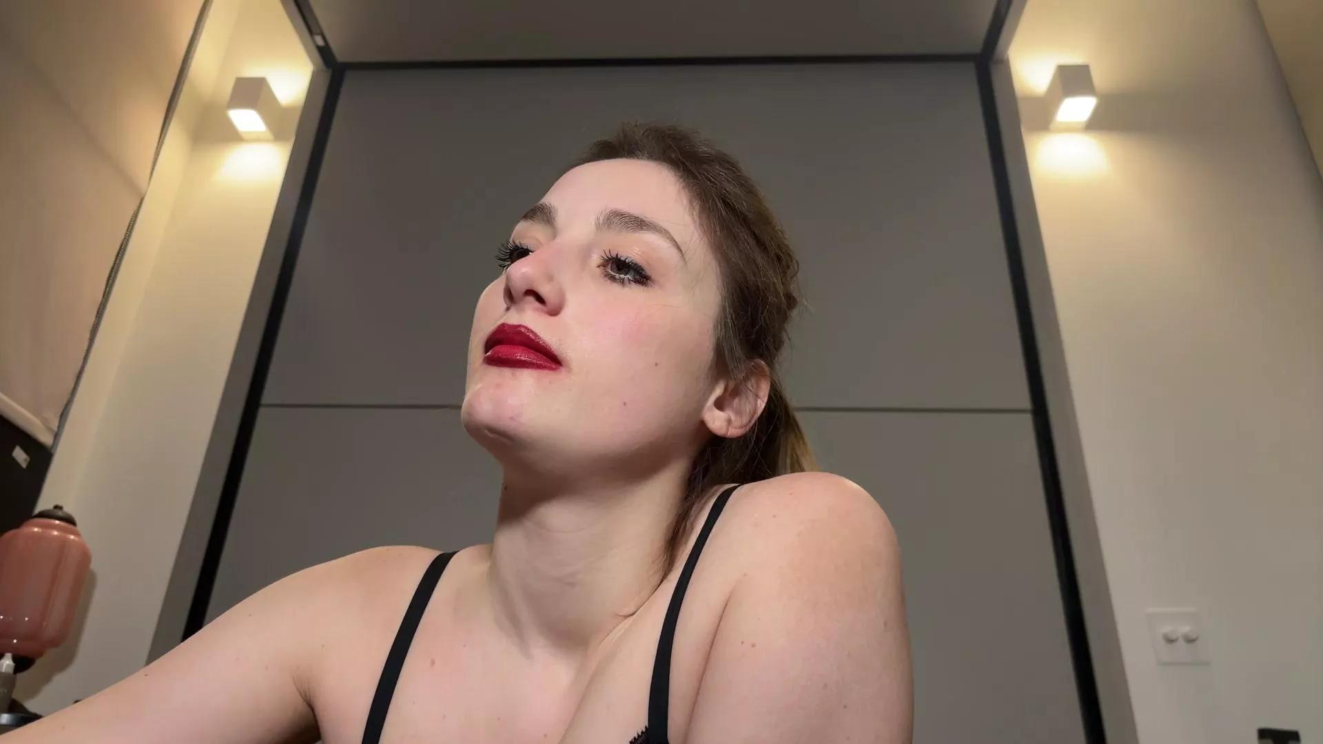 Monicrem on Cam4 