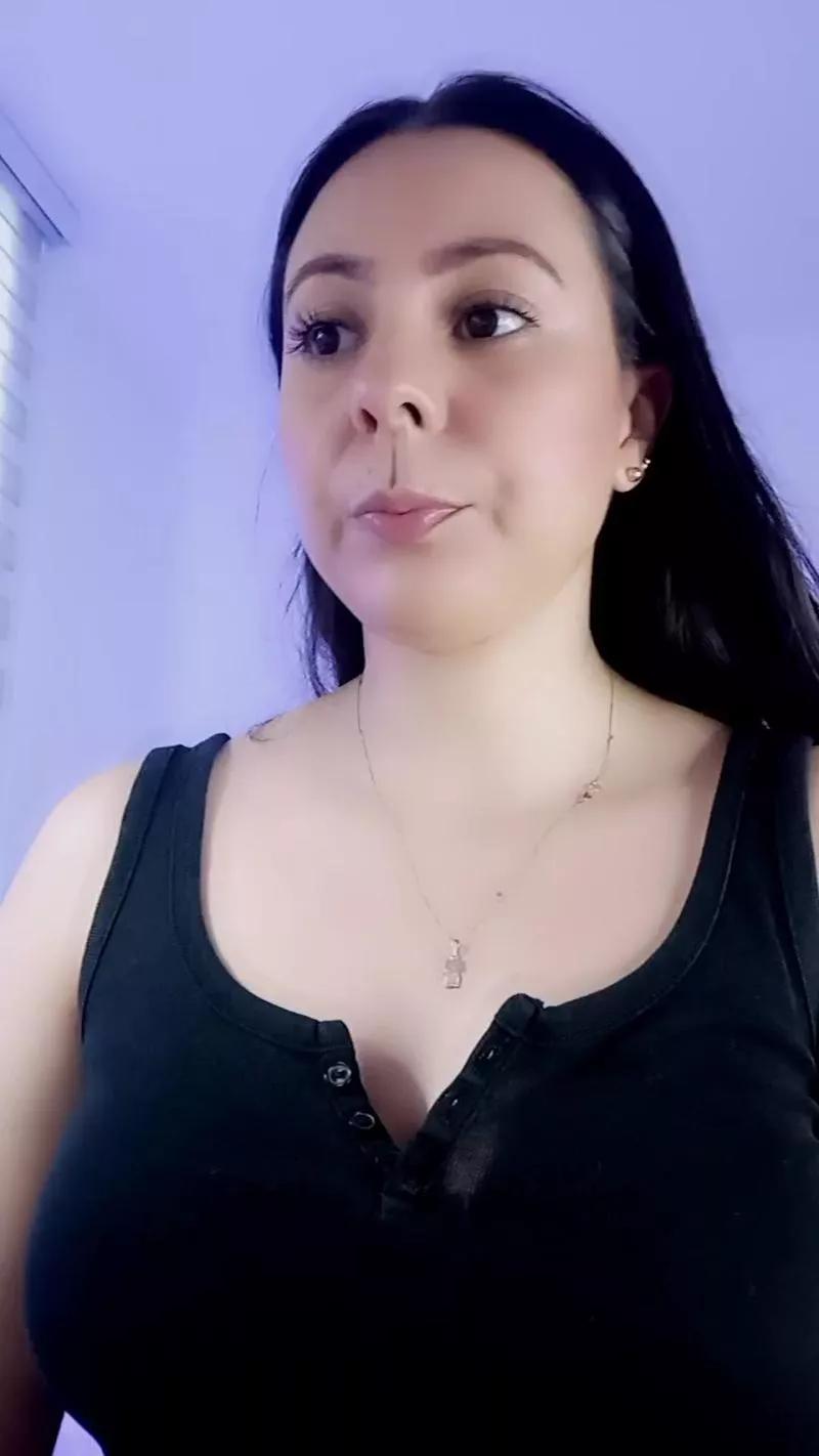 MonyCat_ on Cam4 