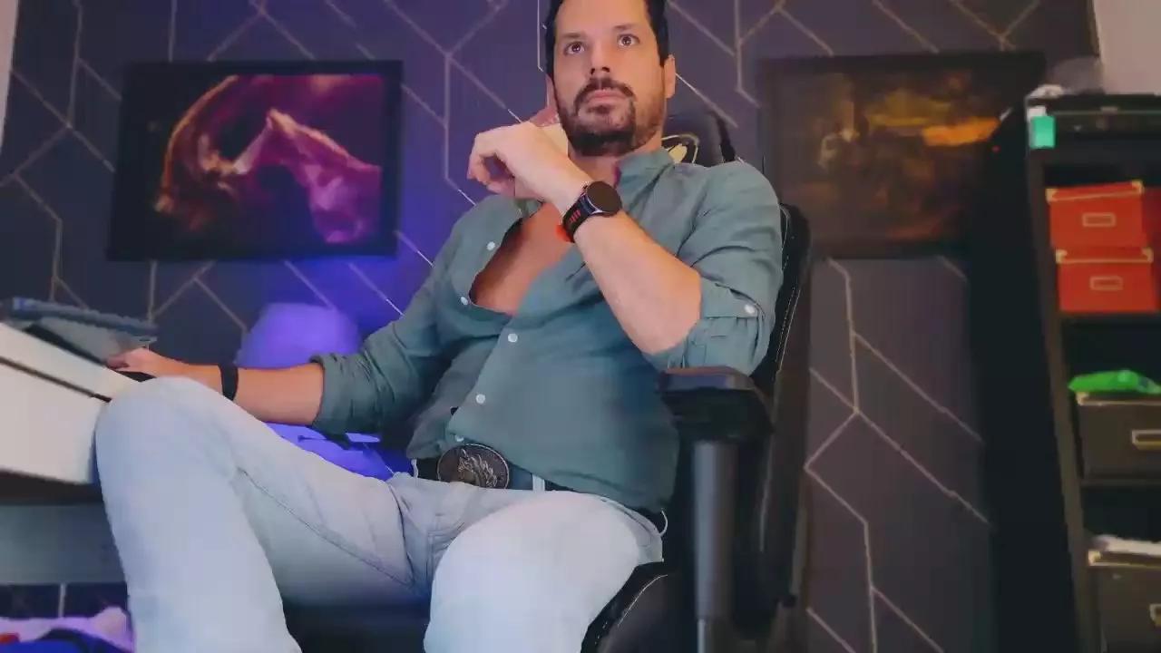 Offline MrSunday on Cam4