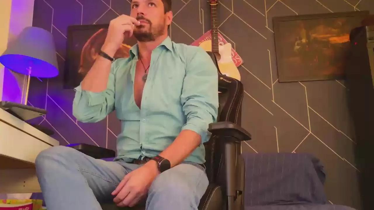 Offline MrSunday on Cam4