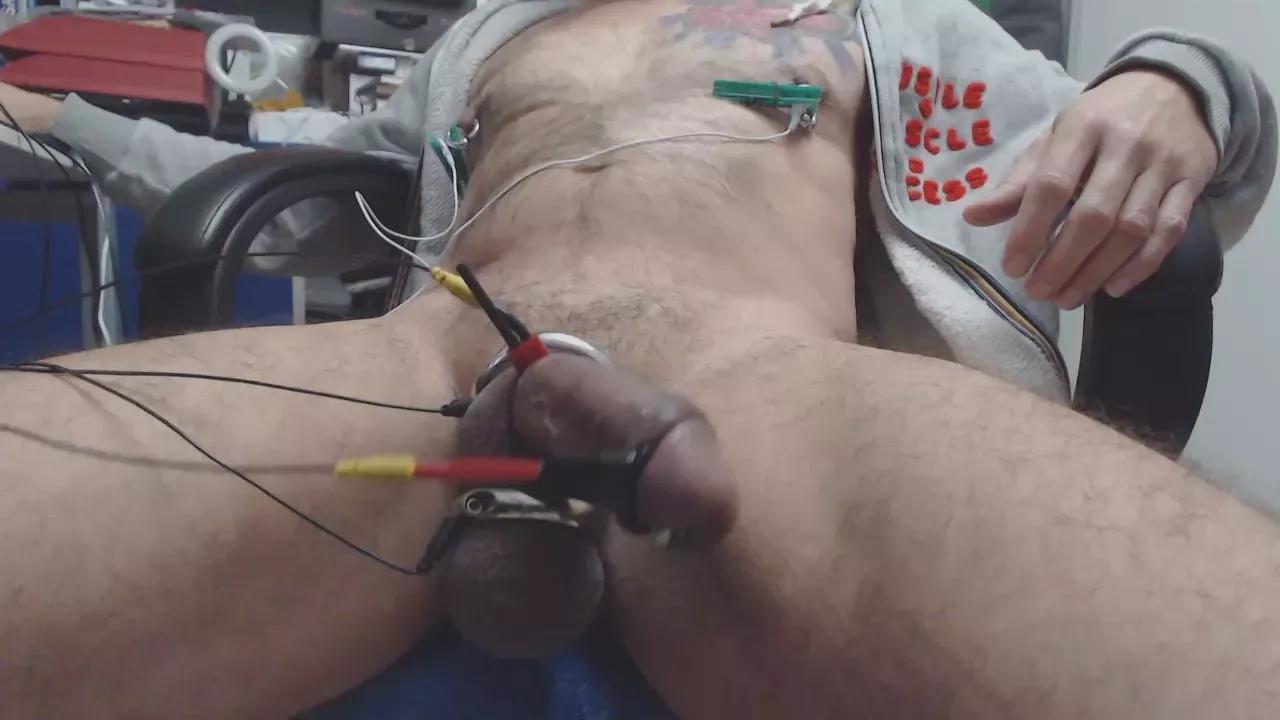 muscle_toy on Cam4 