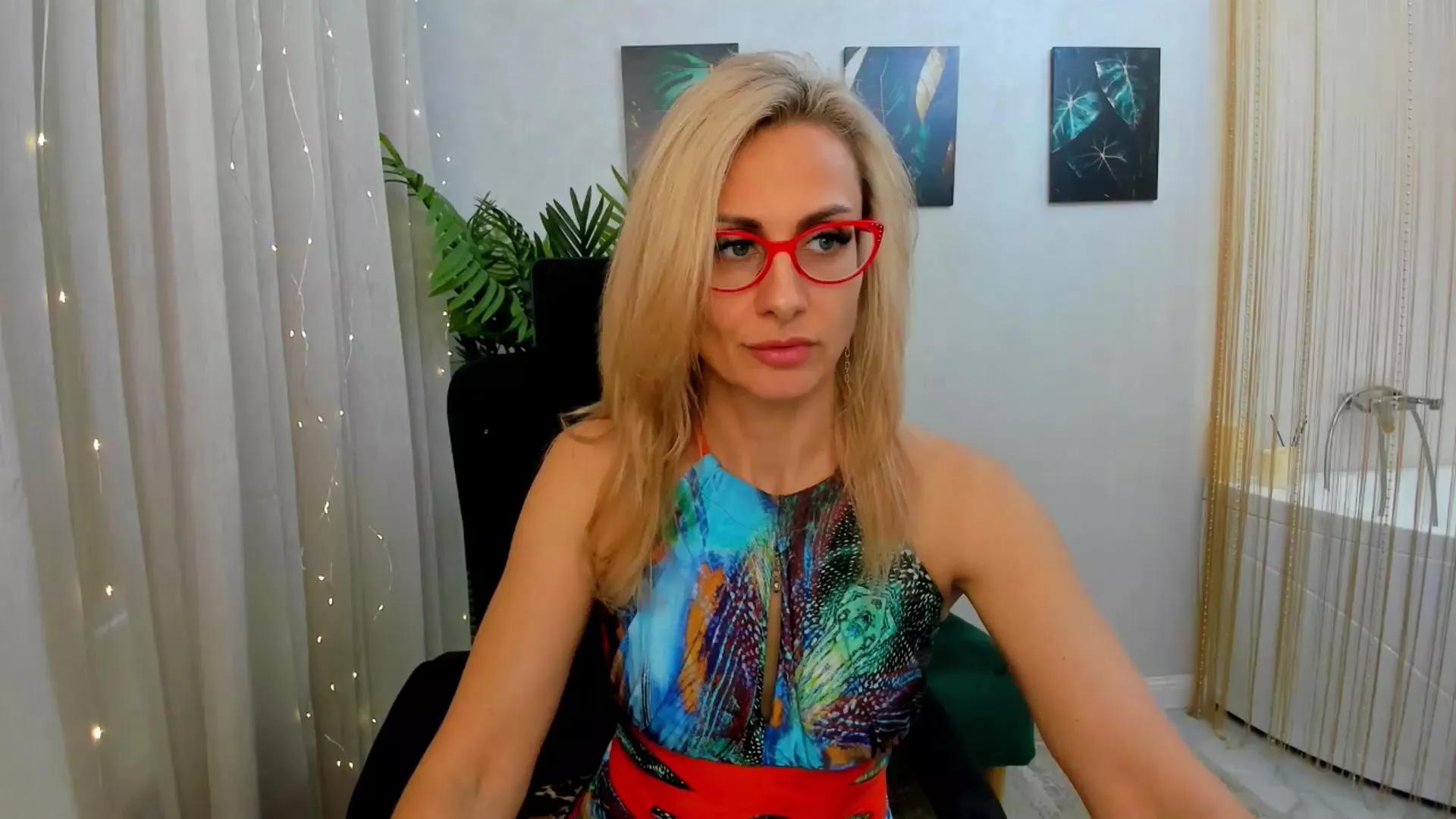 MuseOfStage on Cam4 