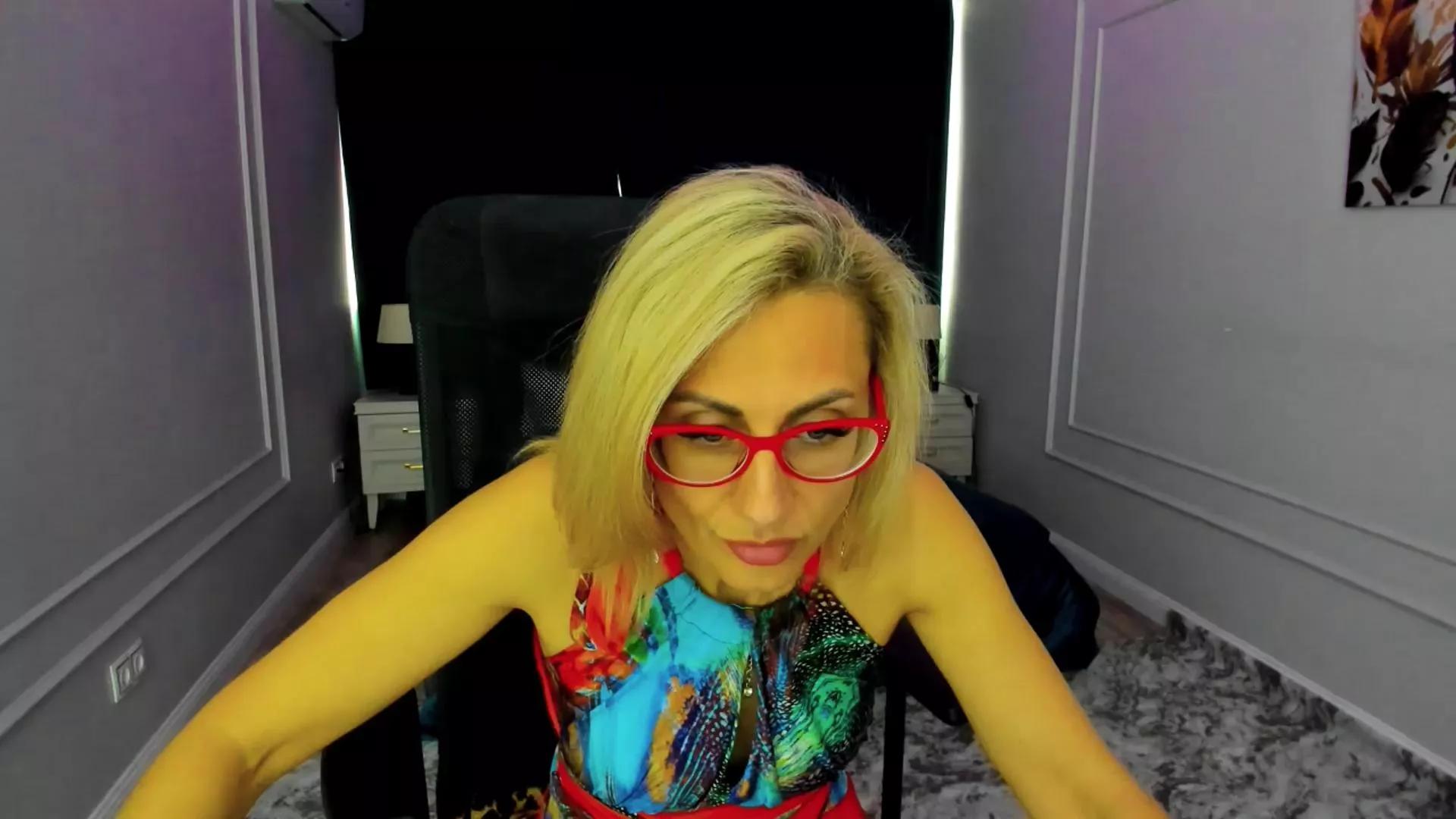 MuseOfStage on Cam4 