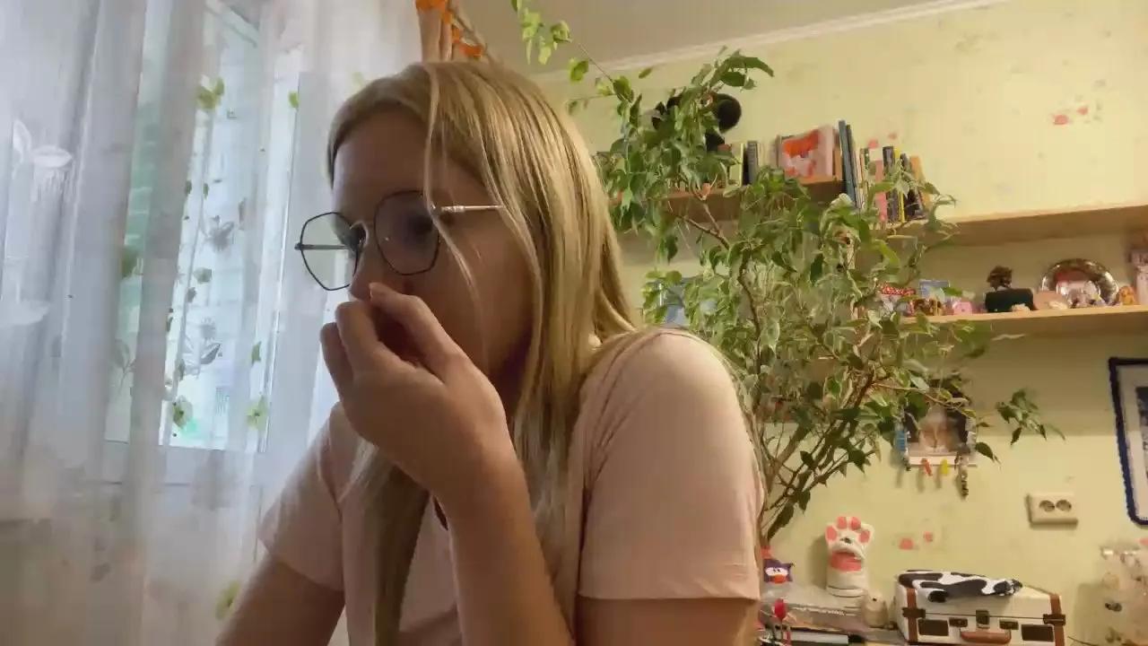 Offline MY_BIG_MOUTH on Cam4