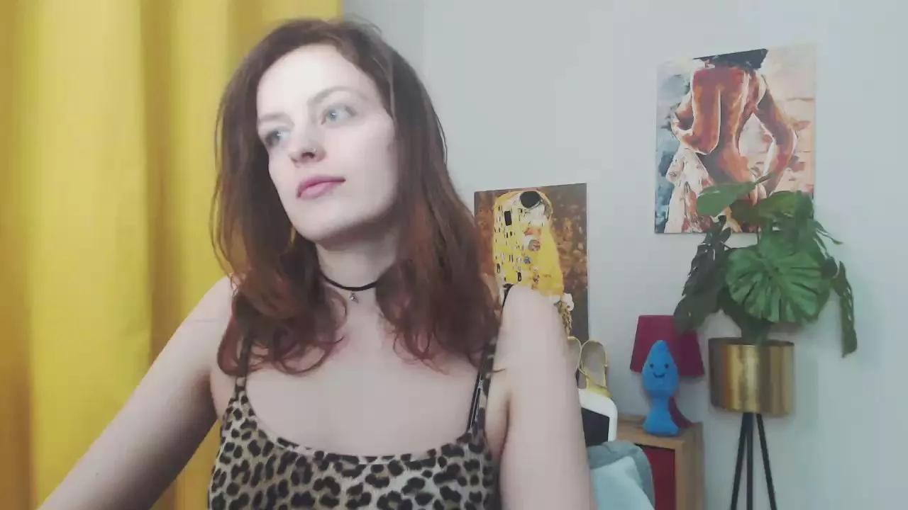 nadine_lust on Cam4 