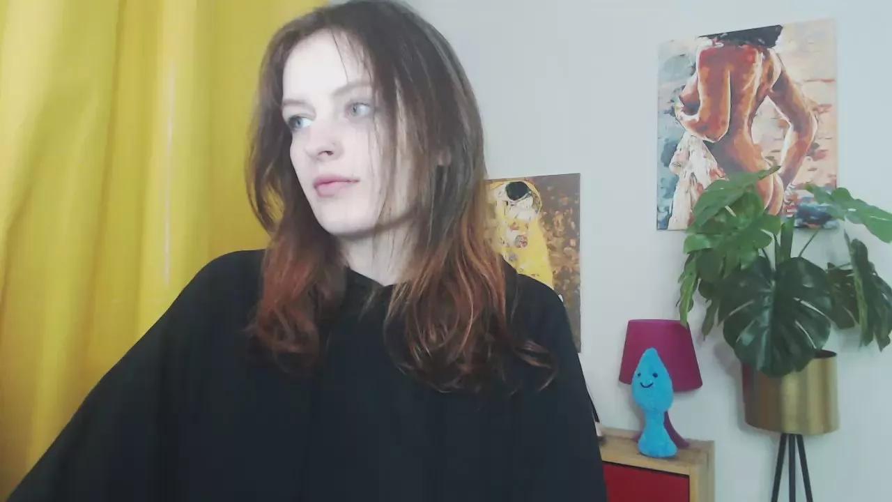 nadine_lust on Cam4 