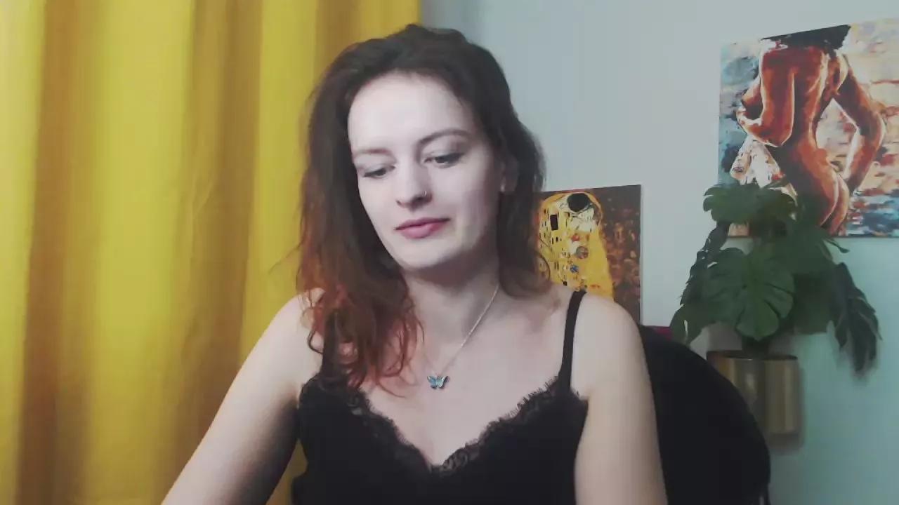 nadine_lust on Cam4 