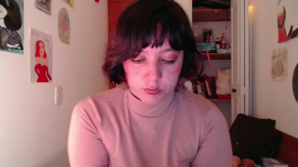 Offline nanabela28 on Cam4