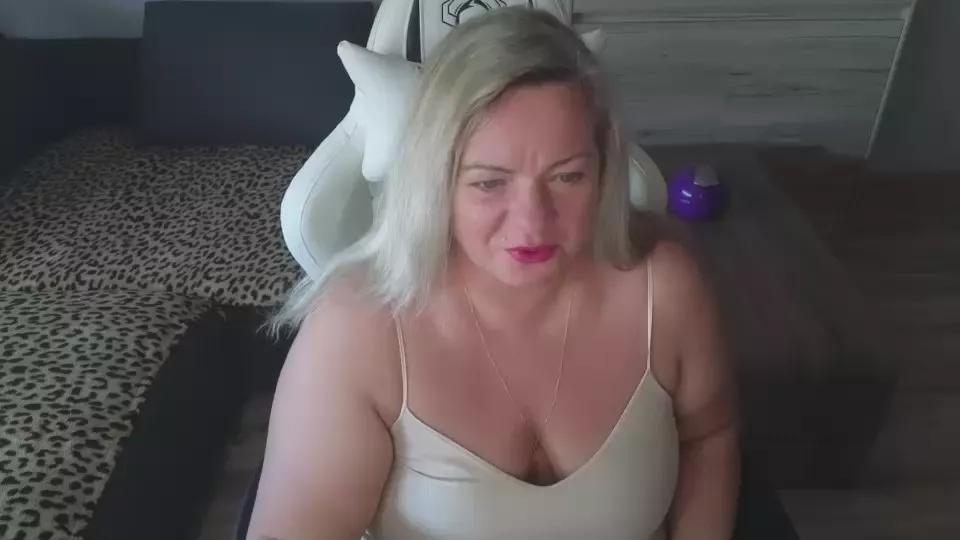 Natalli888 on Cam4 