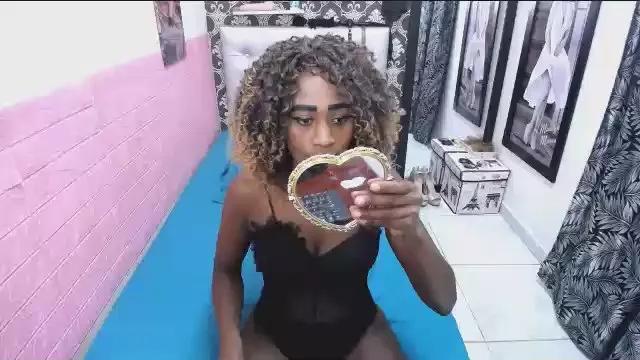 NatashaBrunette on Cam4 