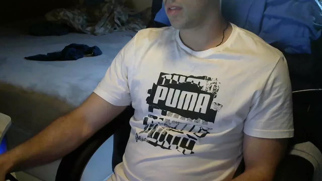 Natureman25 on Cam4 