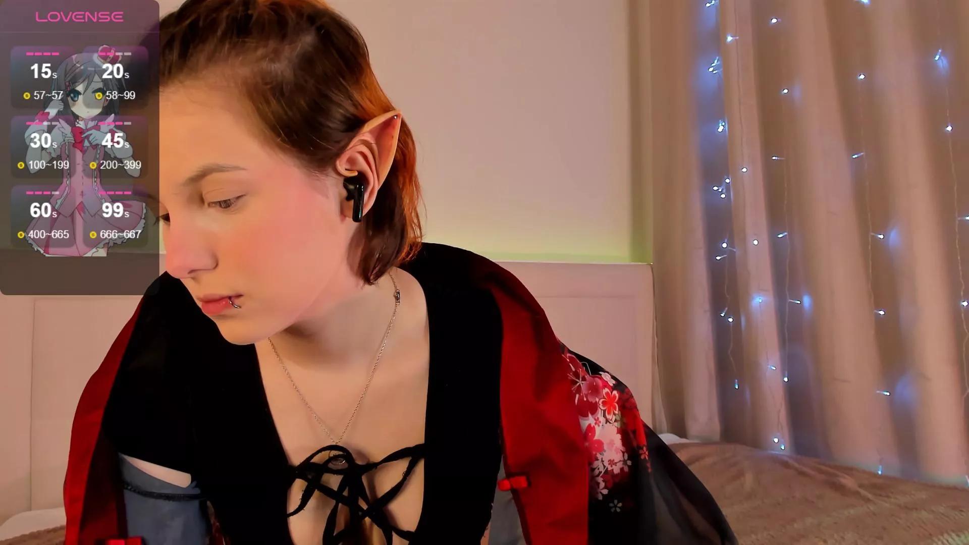 Naughty_alise on Cam4 