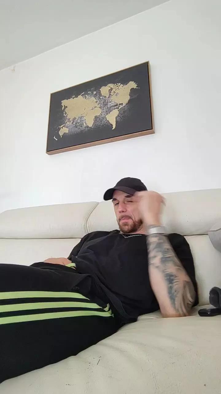 Neotrix33 on Cam4 