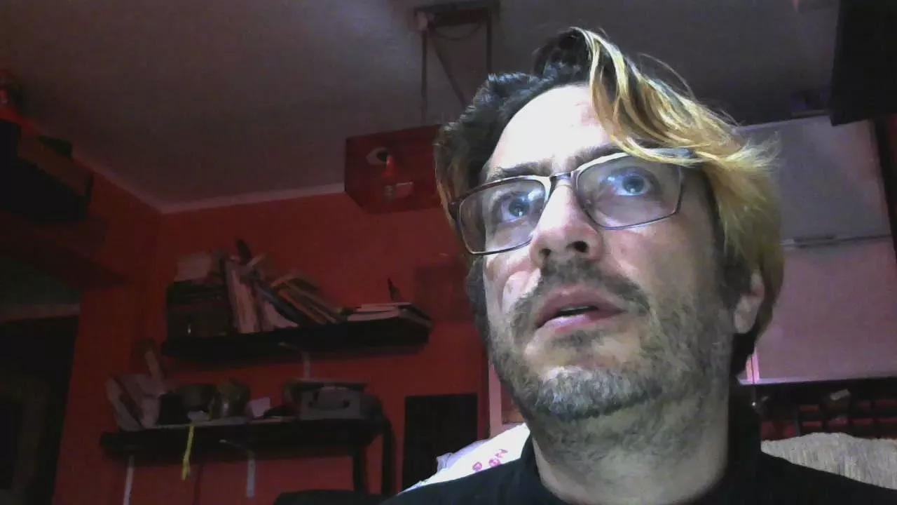 Offline NewParejaAlm on Cam4