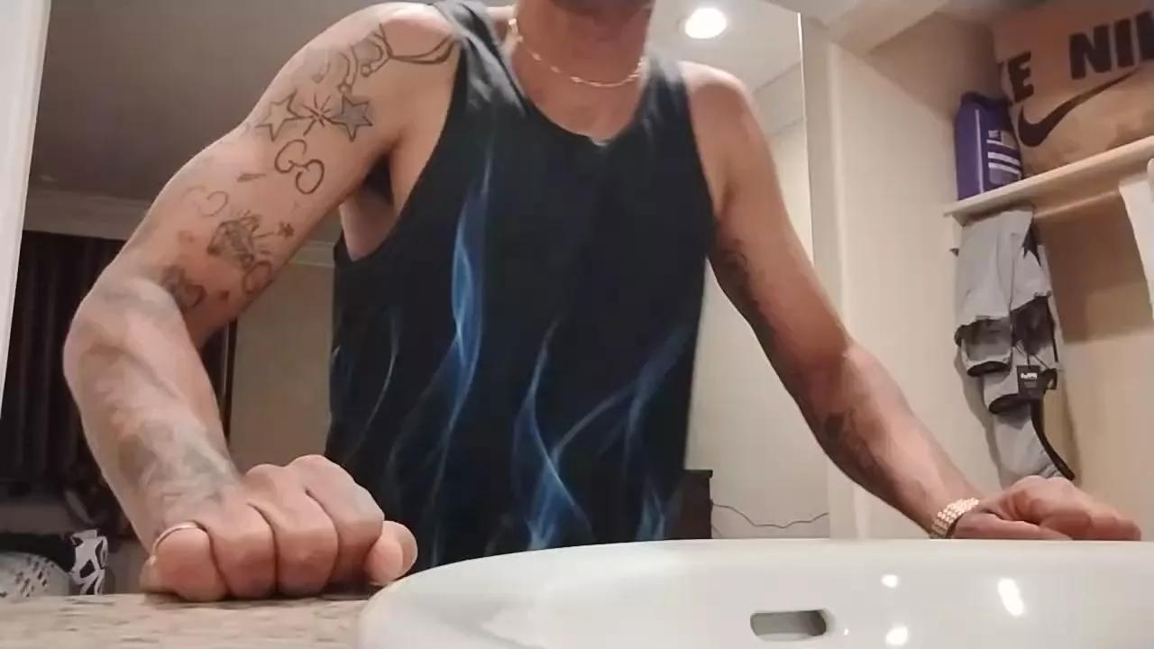 Nicedickjoeyl on Cam4 